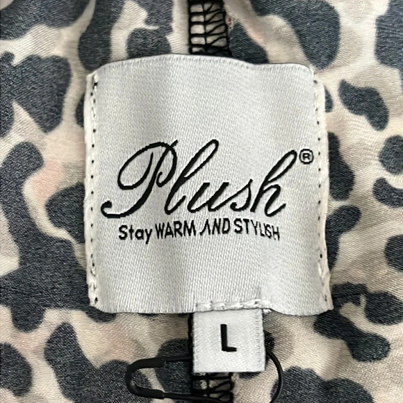 Plush Cheetah Print Shortie Pajama & Headband Set - NEW - Size Large - Picture 6 of 8